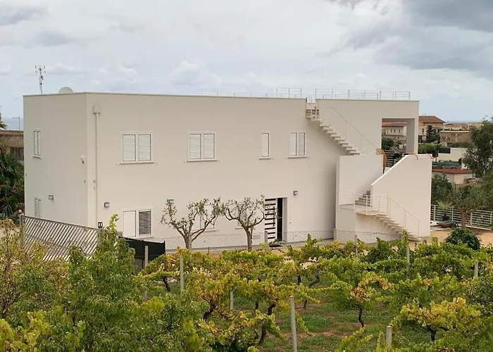 Villa Bouganville - Charming Sea ​​View- 160 Mq
